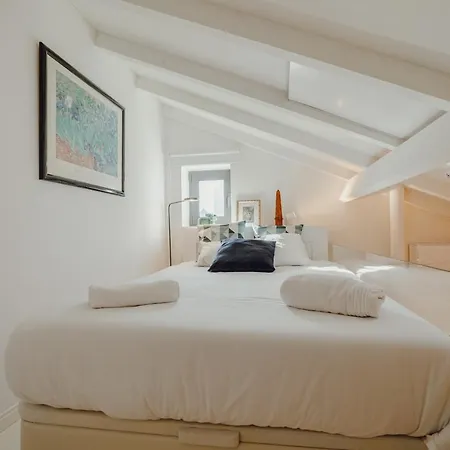 Design Iii By Homing Apartment Porto