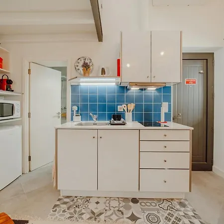 Design Iii By Homing * Porto